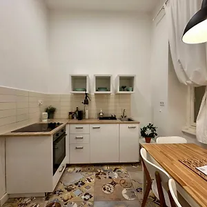 Cozy Flat In The Heart Of Budapest